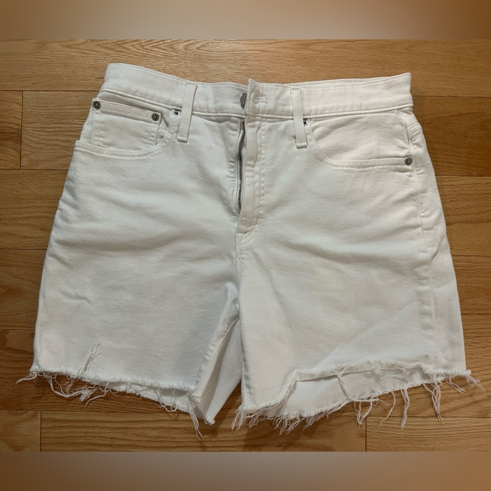 Women's White Frayed Hem Jean Shorts